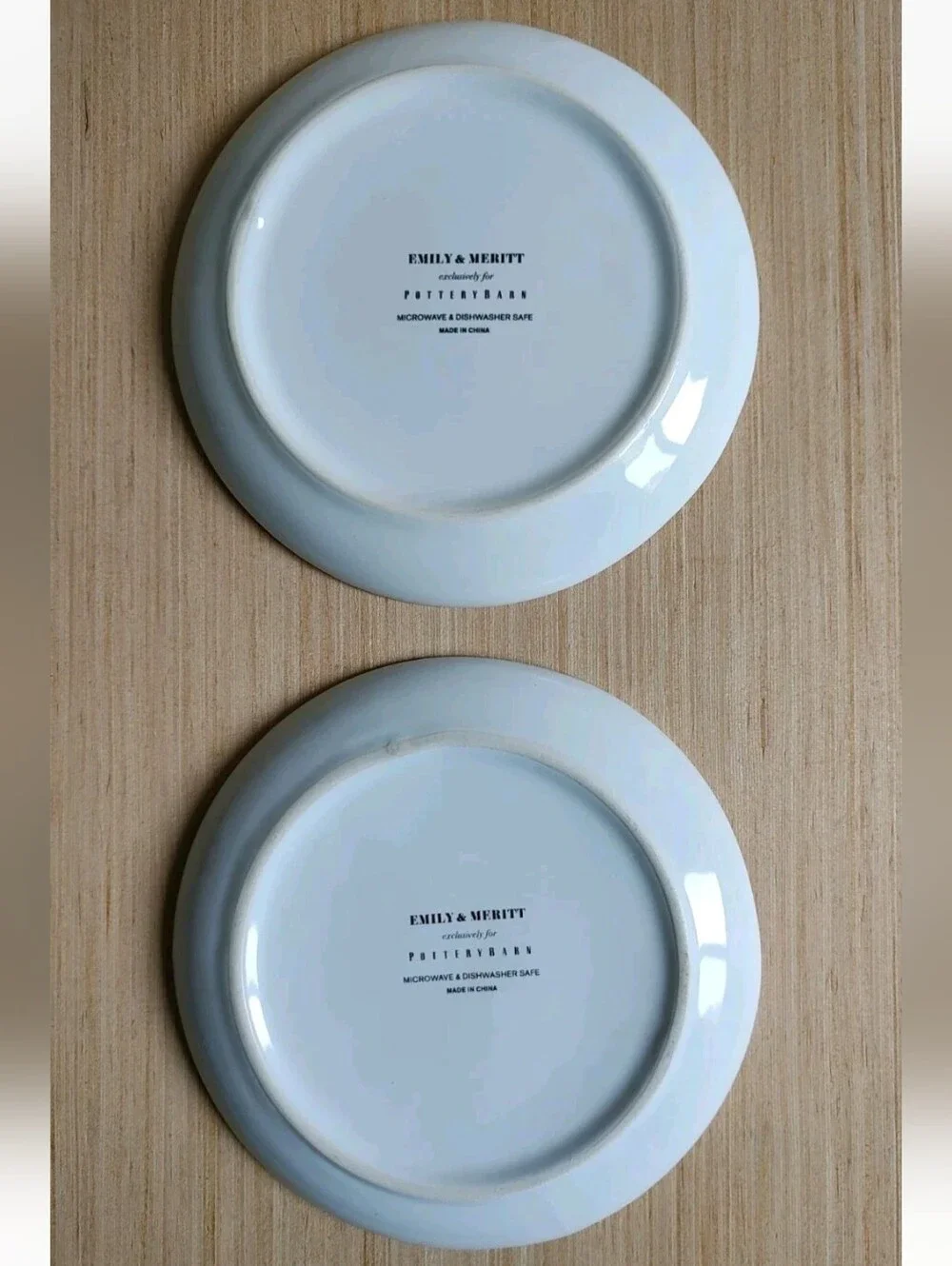 Pottery Barn Naughty & Nice 2 Appetizer Plates The Emily & Meritt White Gold